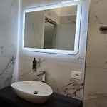 Pensión Luxury Bari