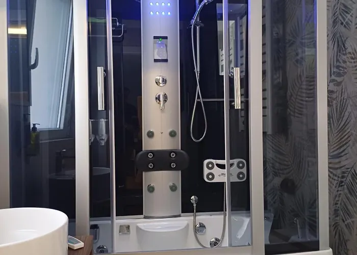 게스트하우스 Luxury 4*